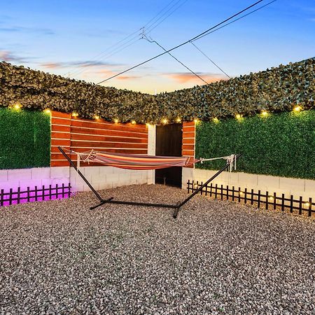 Phoenix Retreat - 2 Bedroom Home With King-Size Bed - 3 Smart Tvs - 10 Min From Airp - Unit A Exterior photo